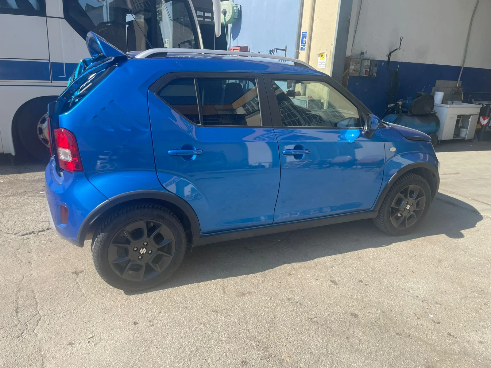Suzuki Ignis, снимка 12 - Автомобили и джипове - 54953473