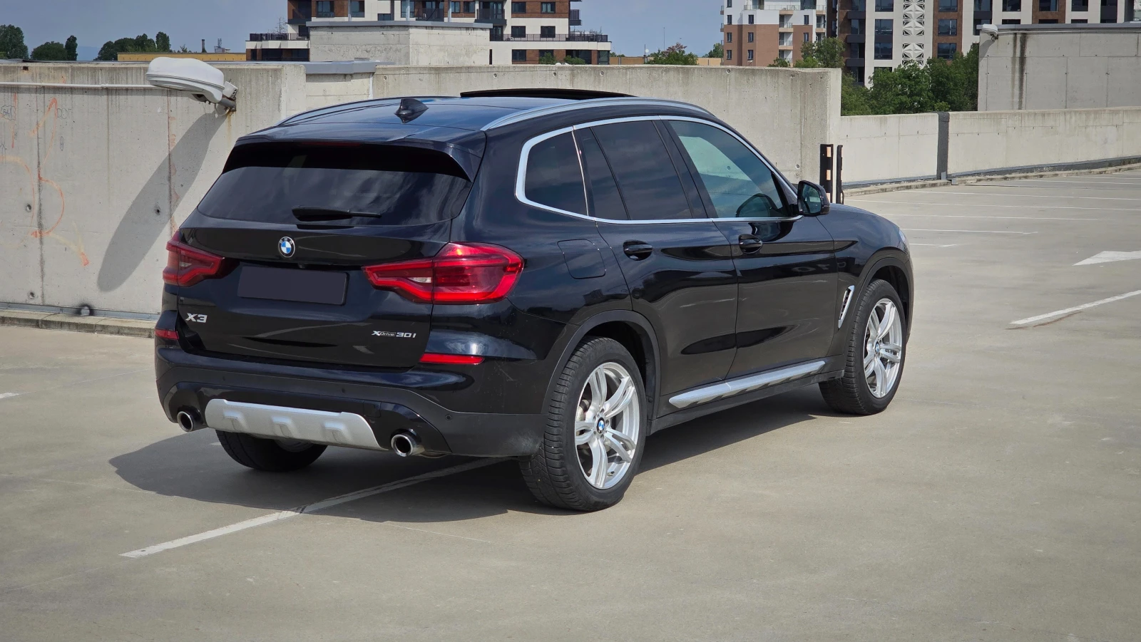 BMW X3 30i, снимка 6 - Автомобили и джипове - 55354395