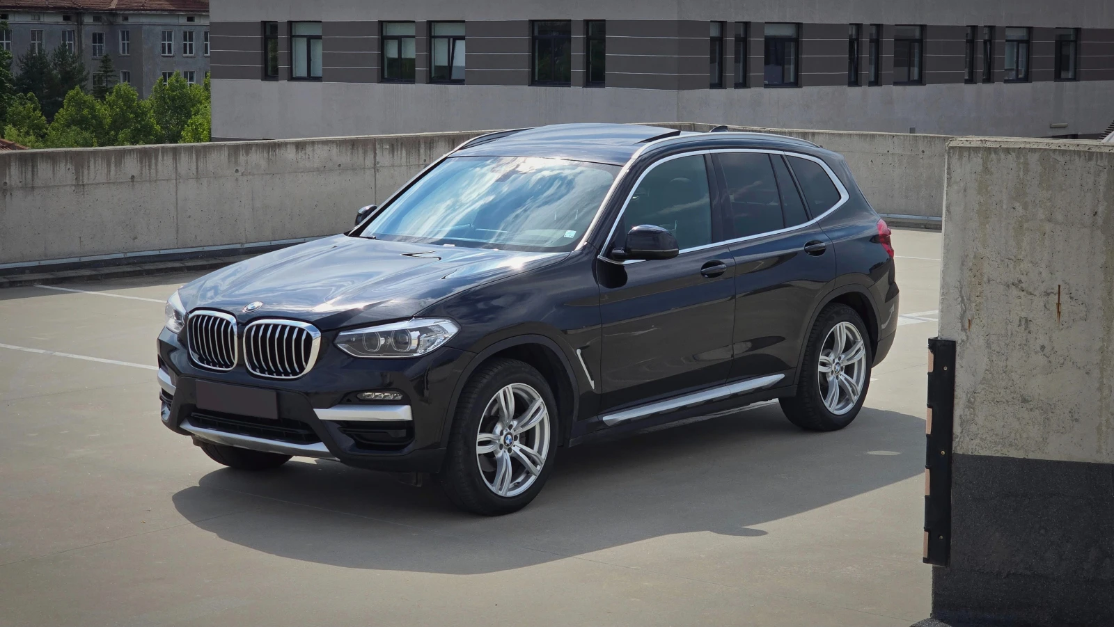 BMW X3 30i, снимка 2 - Автомобили и джипове - 55354395