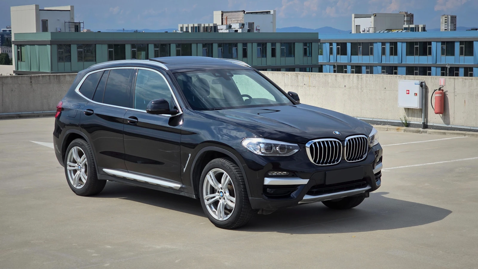 BMW X3 30i, снимка 4 - Автомобили и джипове - 55354395