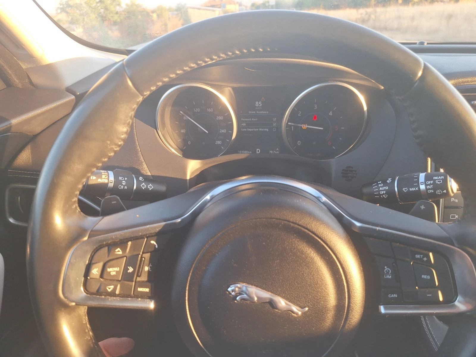 Jaguar F-PACE 2.0D RSport Meridian Панорама AWD, снимка 17 - Автомобили и джипове - 55993716