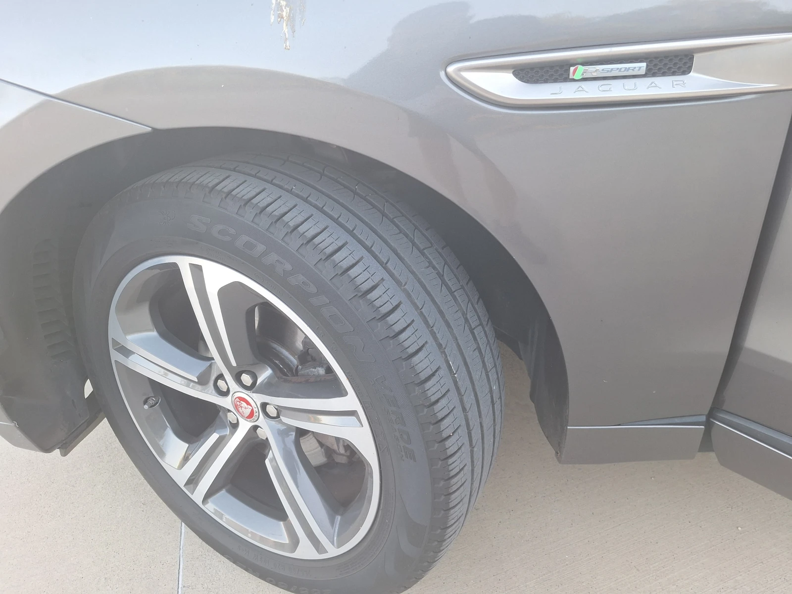 Jaguar F-PACE 2.0D RSport Meridian Панорама AWD, снимка 14 - Автомобили и джипове - 55993716