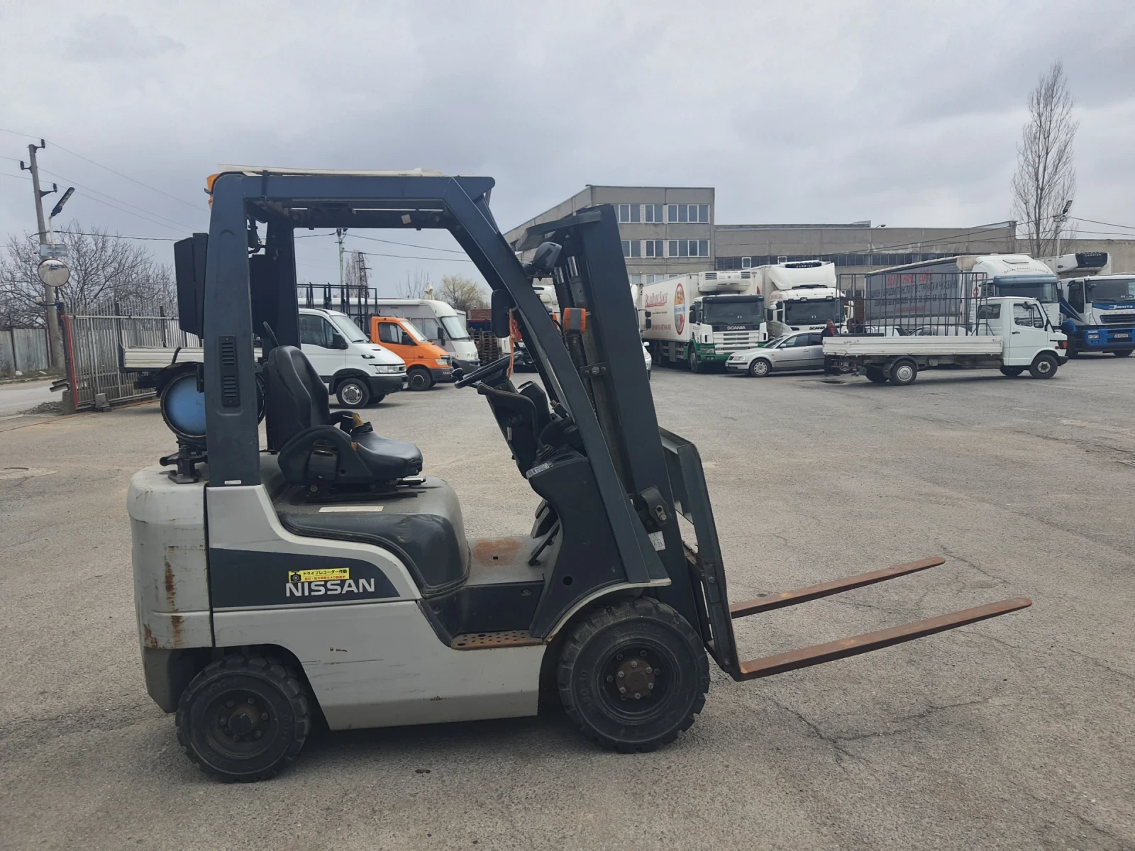 ������� Nissan | Mobile.bg � ����������� 4