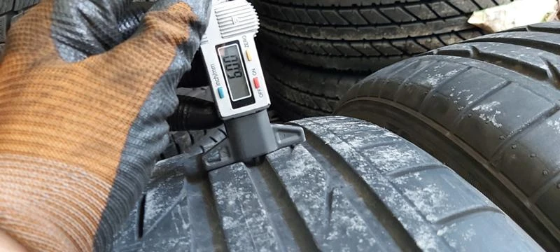 Гуми Летни 255/40R18, снимка 4 - Гуми и джанти - 33540088