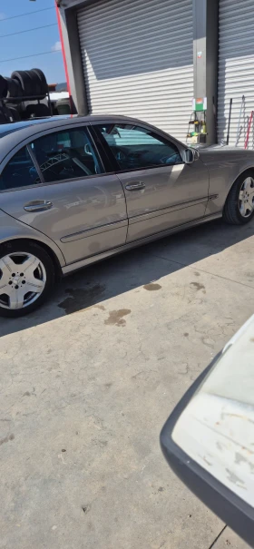 Mercedes-Benz E 320 W211, снимка 3