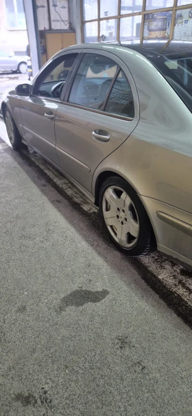 Mercedes-Benz E 320 W211, снимка 10