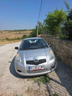Toyota Yaris лек автомобил, снимка 1