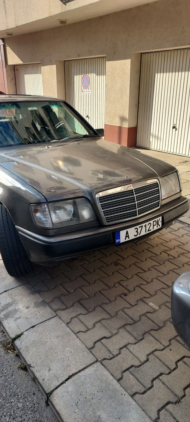 Mercedes-Benz 124, снимка 1 - Автомобили и джипове - 46565316