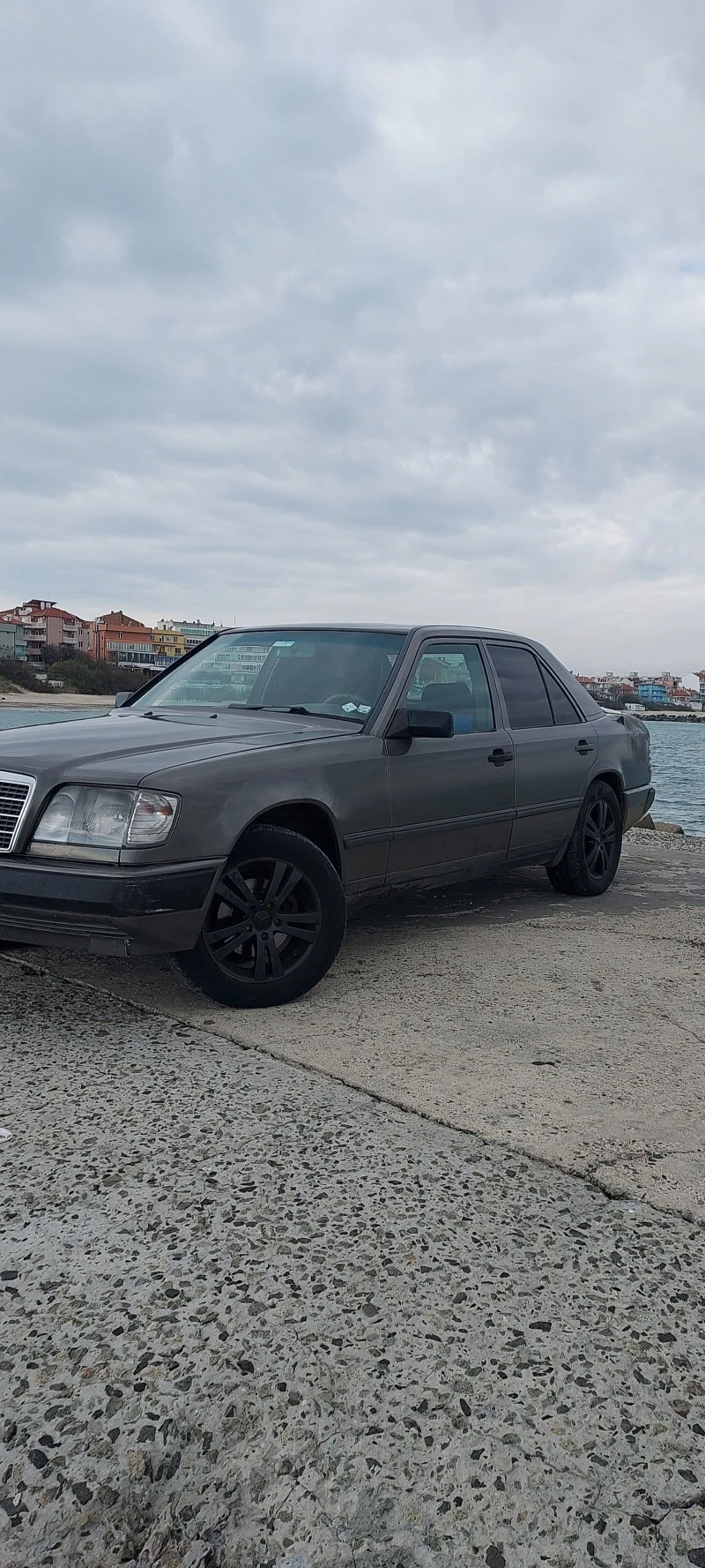 Mercedes-Benz 124, снимка 8 - Автомобили и джипове - 46565316