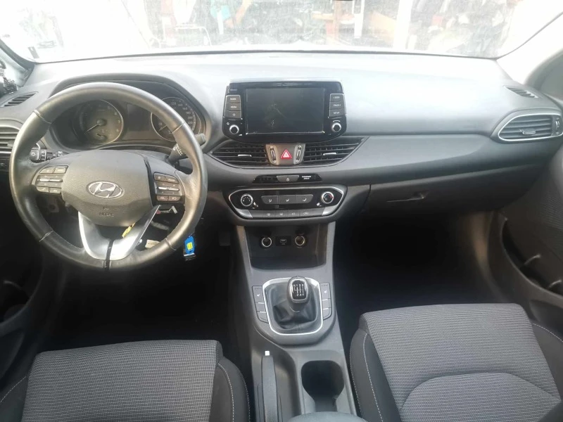 Hyundai I30 1.5i, снимка 14 - Автомобили и джипове - 42920927