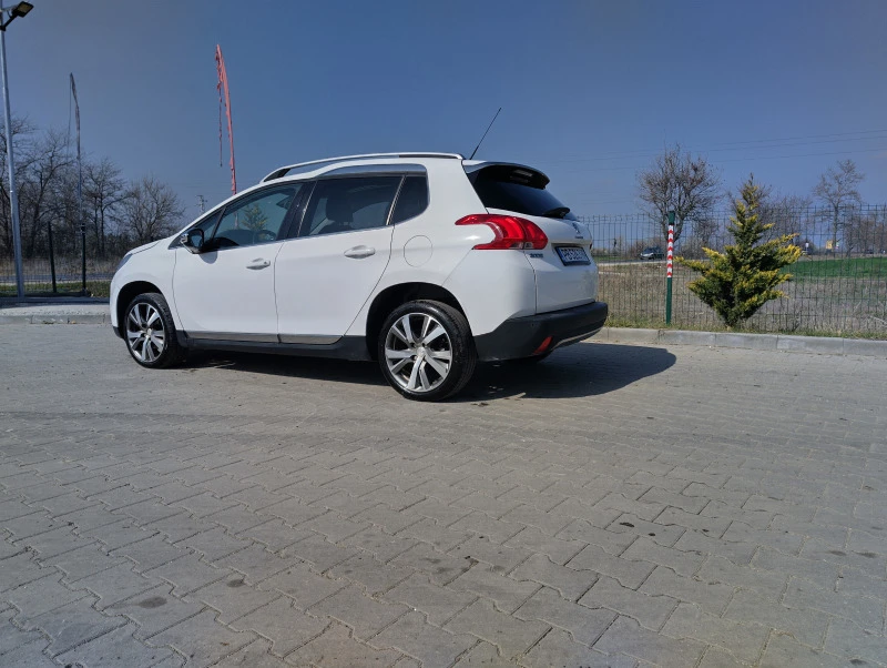 Peugeot 2008, снимка 16 - Автомобили и джипове - 48956748