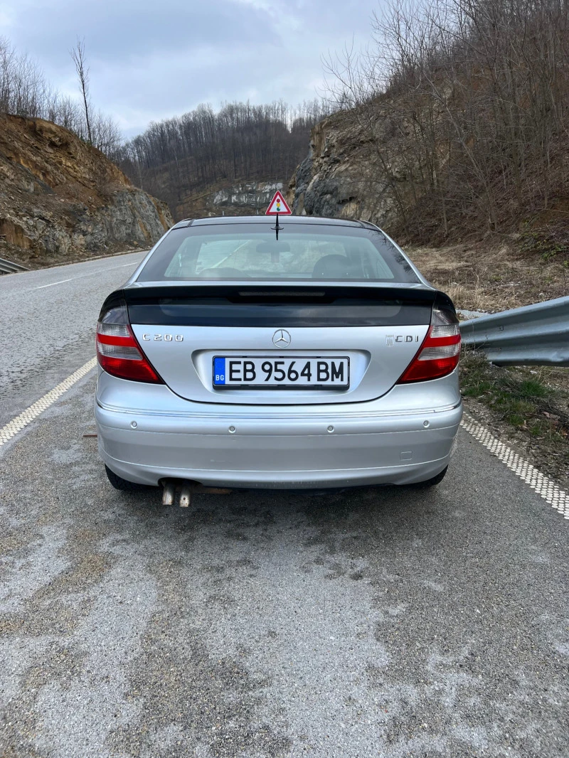 Mercedes-Benz C 200 FACELIFT, снимка 3 - Автомобили и джипове - 47304604