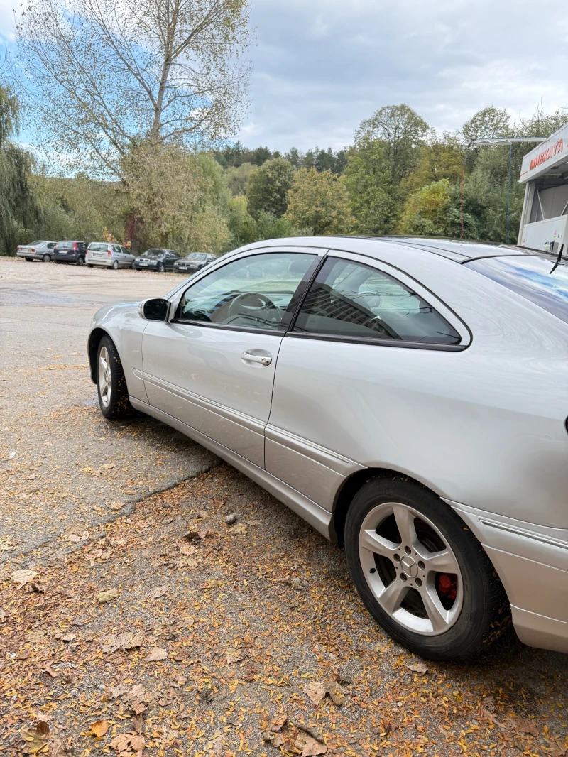 Mercedes-Benz C 200 2.2 CDI, снимка 5 - Автомобили и джипове - 47304604