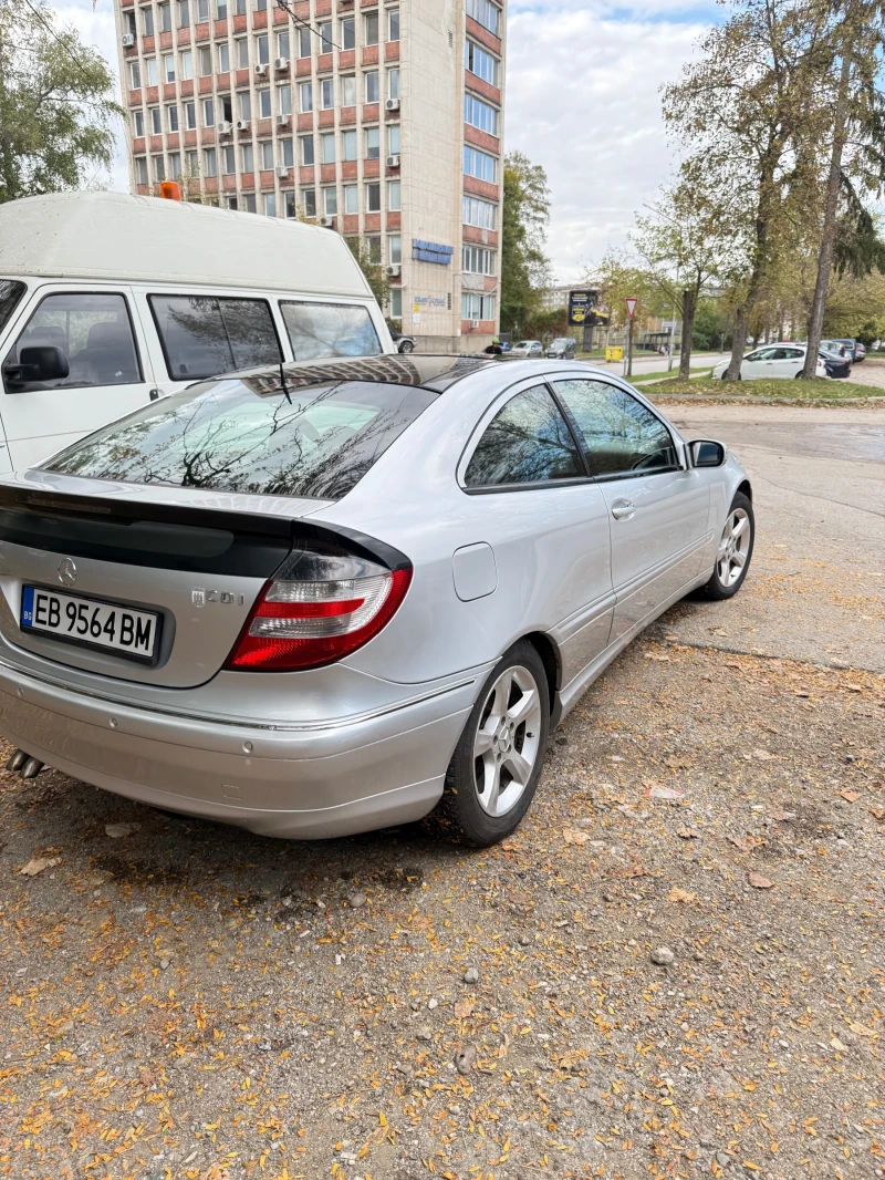 Mercedes-Benz C 200 2.2 CDI, снимка 3 - Автомобили и джипове - 47304604