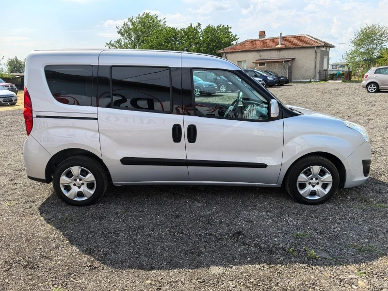 Opel Combo 1.6CDTI, снимка 6 - Автомобили и джипове - 46804834