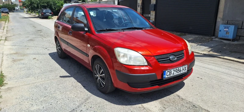 Kia Rio 1.4 v16, снимка 2 - Автомобили и джипове - 47384676