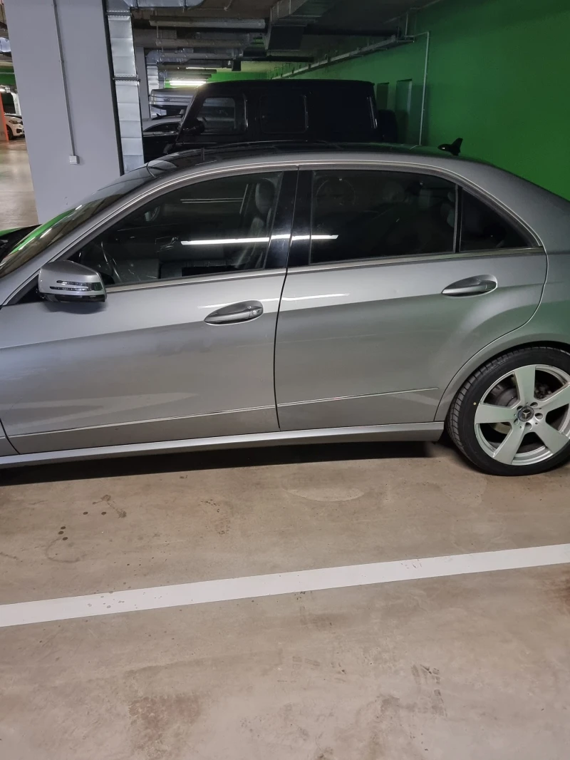 Mercedes-Benz E 250, снимка 3 - Автомобили и джипове - 48876220