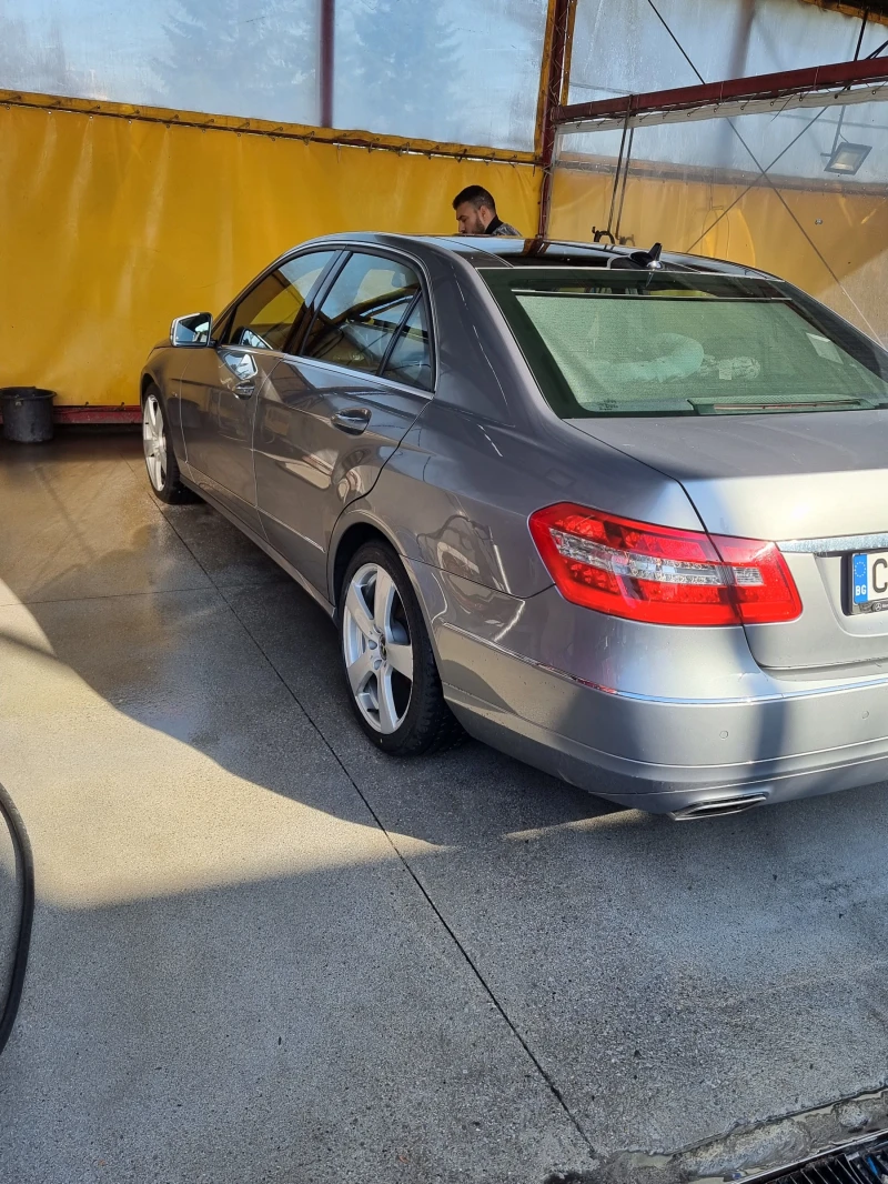 Mercedes-Benz E 250, снимка 2 - Автомобили и джипове - 48876220