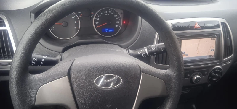 Hyundai I20 1.3 i навигация, снимка 8 - Автомобили и джипове - 49321766