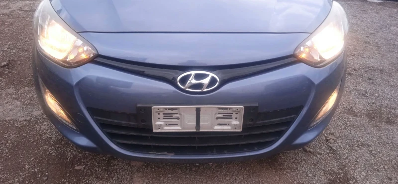 Hyundai I20 1.3 i навигация, снимка 2 - Автомобили и джипове - 49321766