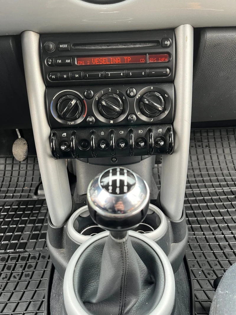 Mini One, снимка 7 - Автомобили и джипове - 51674486