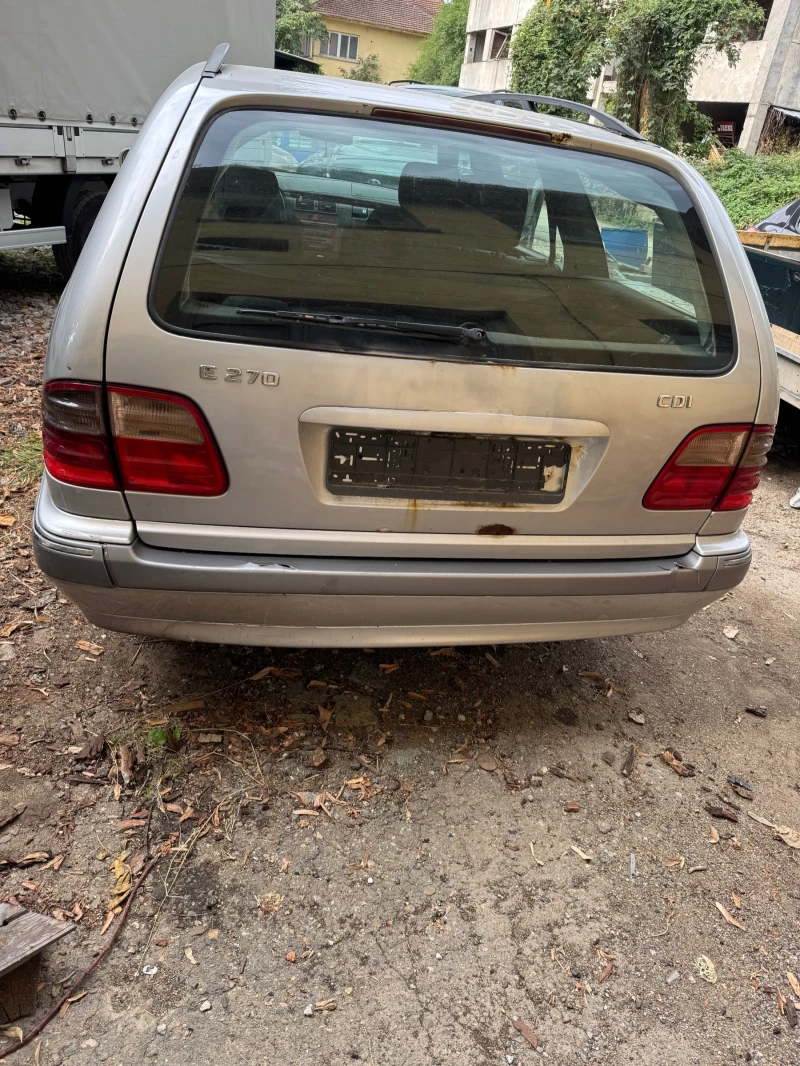 Mercedes-Benz E 270 W210, снимка 10 - Автомобили и джипове - 51568275