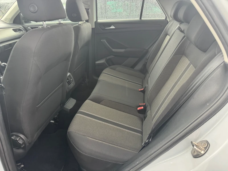 VW T-Roc Lounge 84000км DIGITAL COCKPIT, снимка 16 - Автомобили и джипове - 52155273