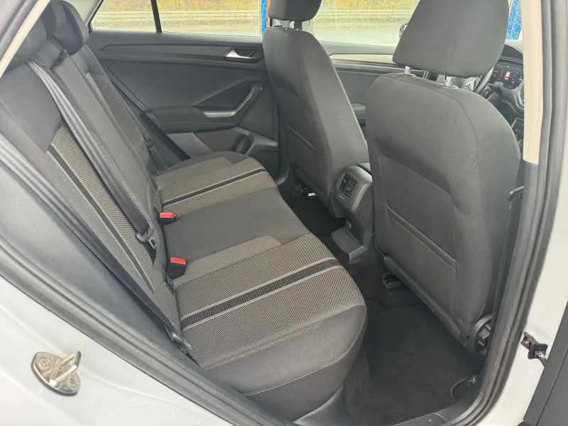 VW T-Roc Lounge 84000км DIGITAL COCKPIT, снимка 15 - Автомобили и джипове - 52155273