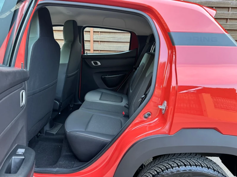 Dacia Spring 65 к.с. 12.2024г. 8800км, снимка 7 - Автомобили и джипове - 52574639