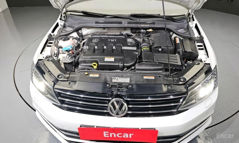 VW Jetta, снимка 6 - Автомобили и джипове - 53000976