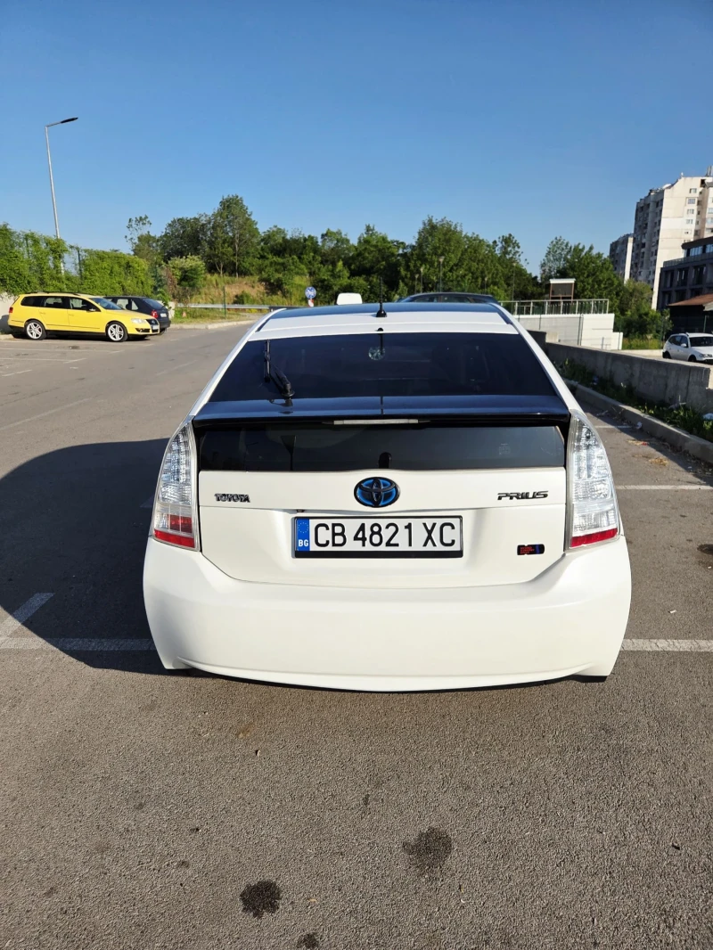 Toyota Prius 1.8 Hibrid FULL, снимка 4 - Автомобили и джипове - 53078201