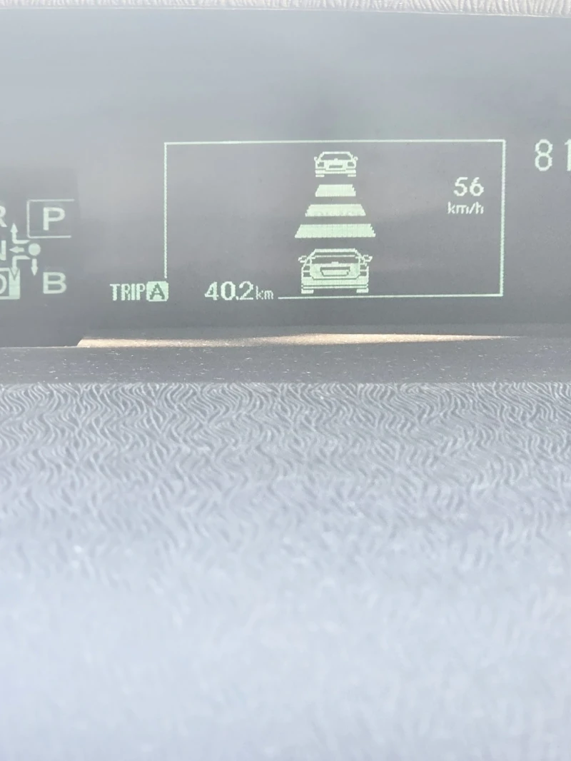 Toyota Prius 1.8 Hibrid FULL, снимка 8 - Автомобили и джипове - 53078201