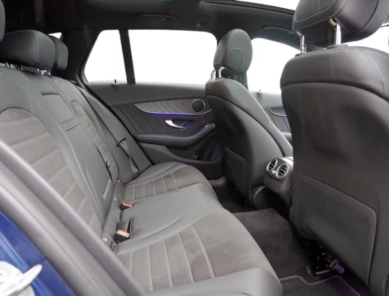 Mercedes-Benz C 300 de* T-Modell* AMG* MultiBeam* Night* Pano, снимка 6 - Автомобили и джипове - 53443988