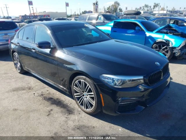 BMW 530E IPERFORMANCE* MPACK* HEADUP* HARMAN* SOFT CLOSE, снимка 1 - Автомобили и джипове - 48627887