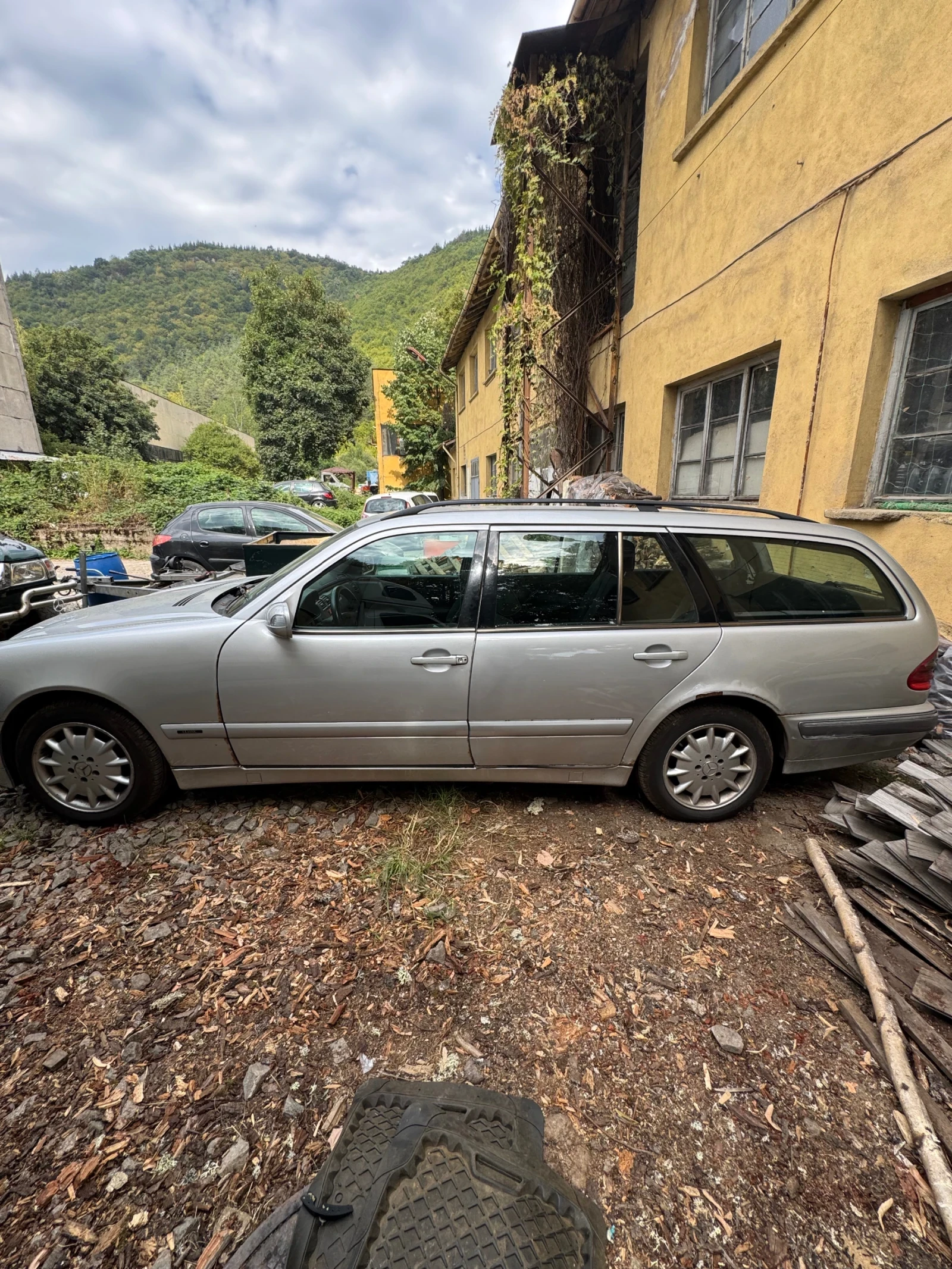 Mercedes-Benz E 270 W210, снимка 1