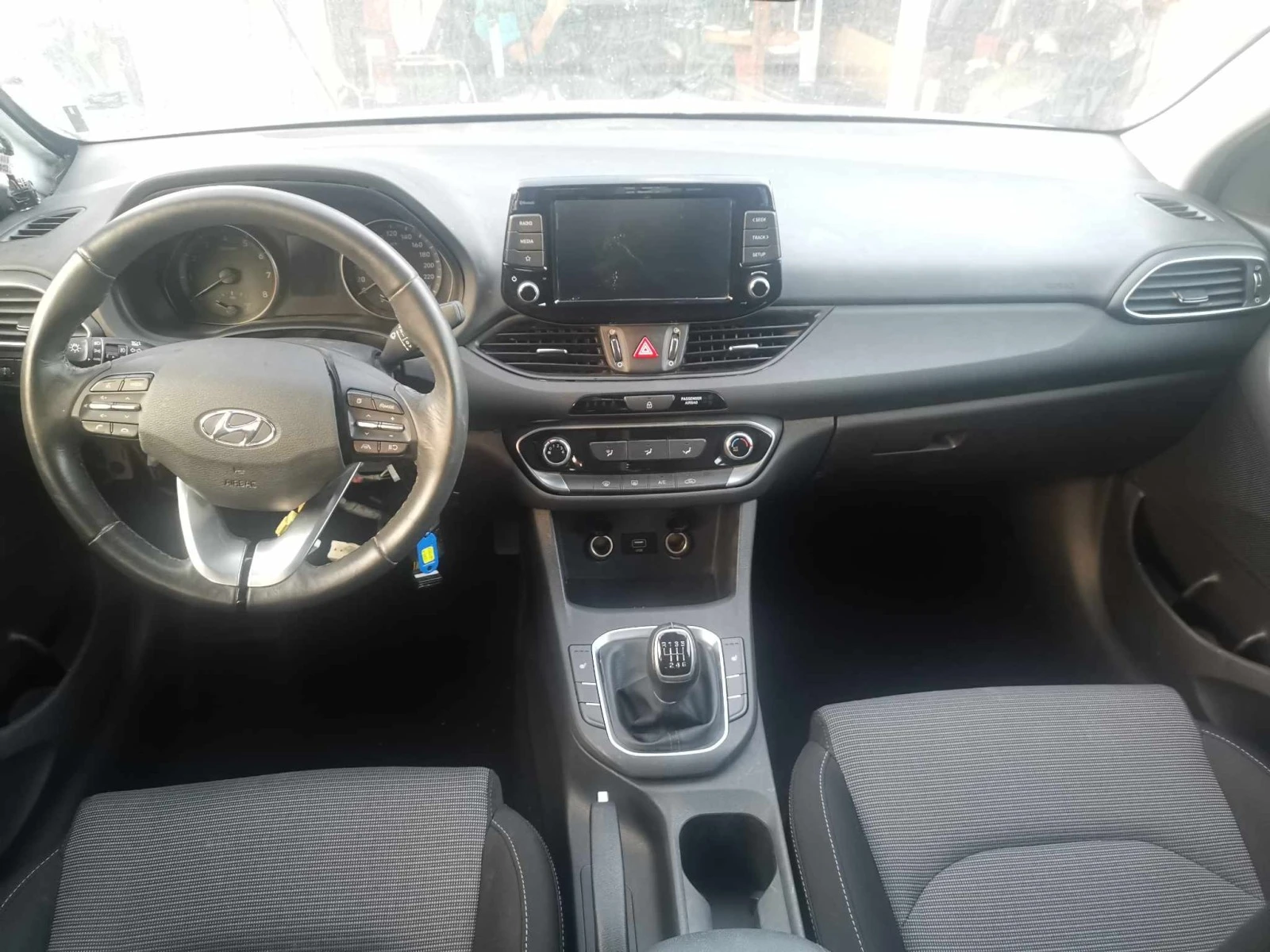 Hyundai I30 1.5i | Mobile.bg — изображение 14