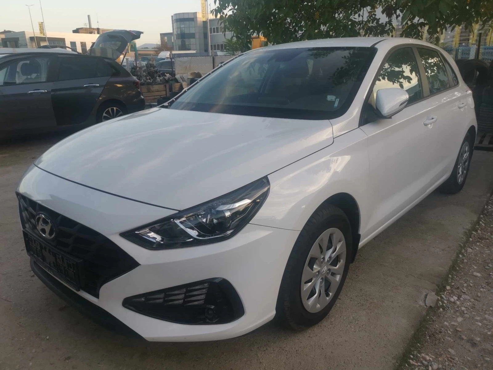 Hyundai I30 1.5i - изображение 2