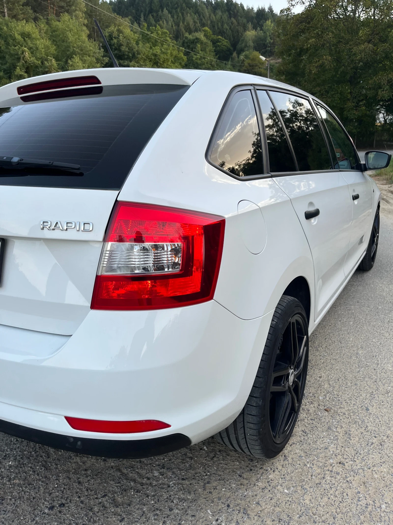 Skoda Rapid 1.6 tdi - изображение 5