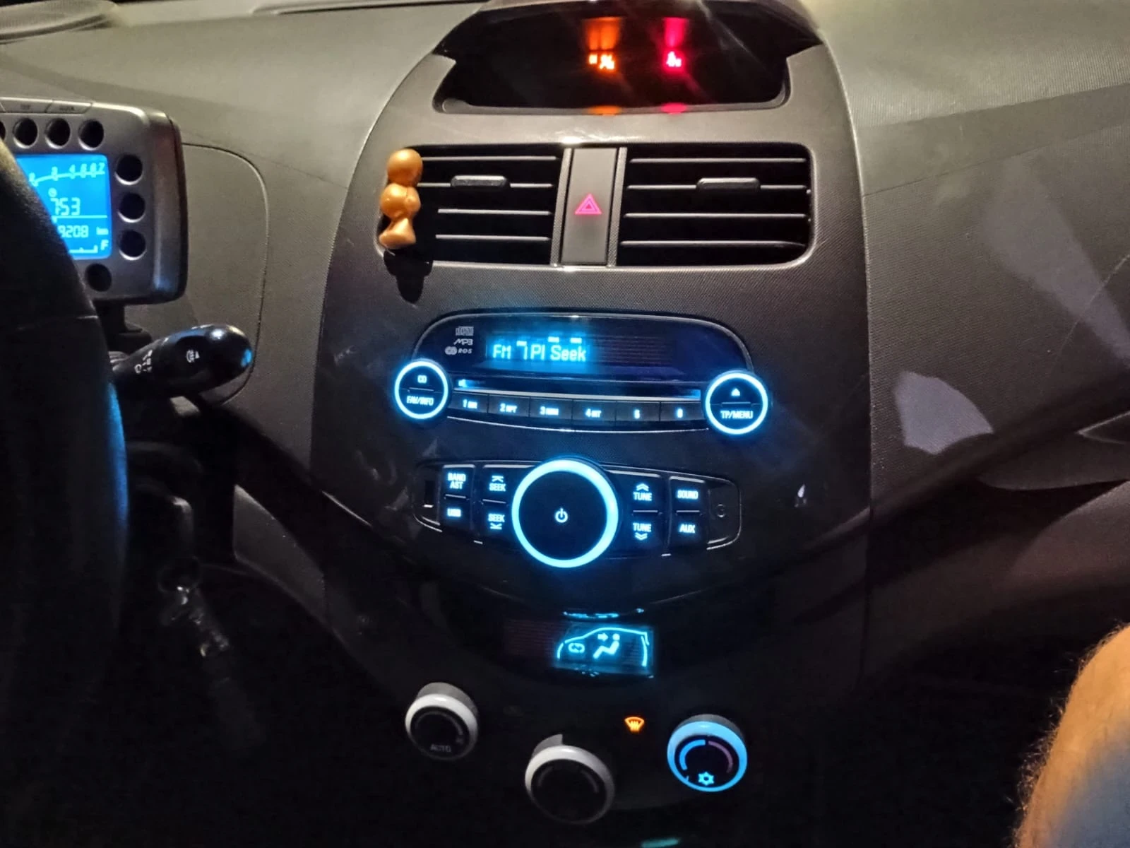 Chevrolet Spark  - изображение 2