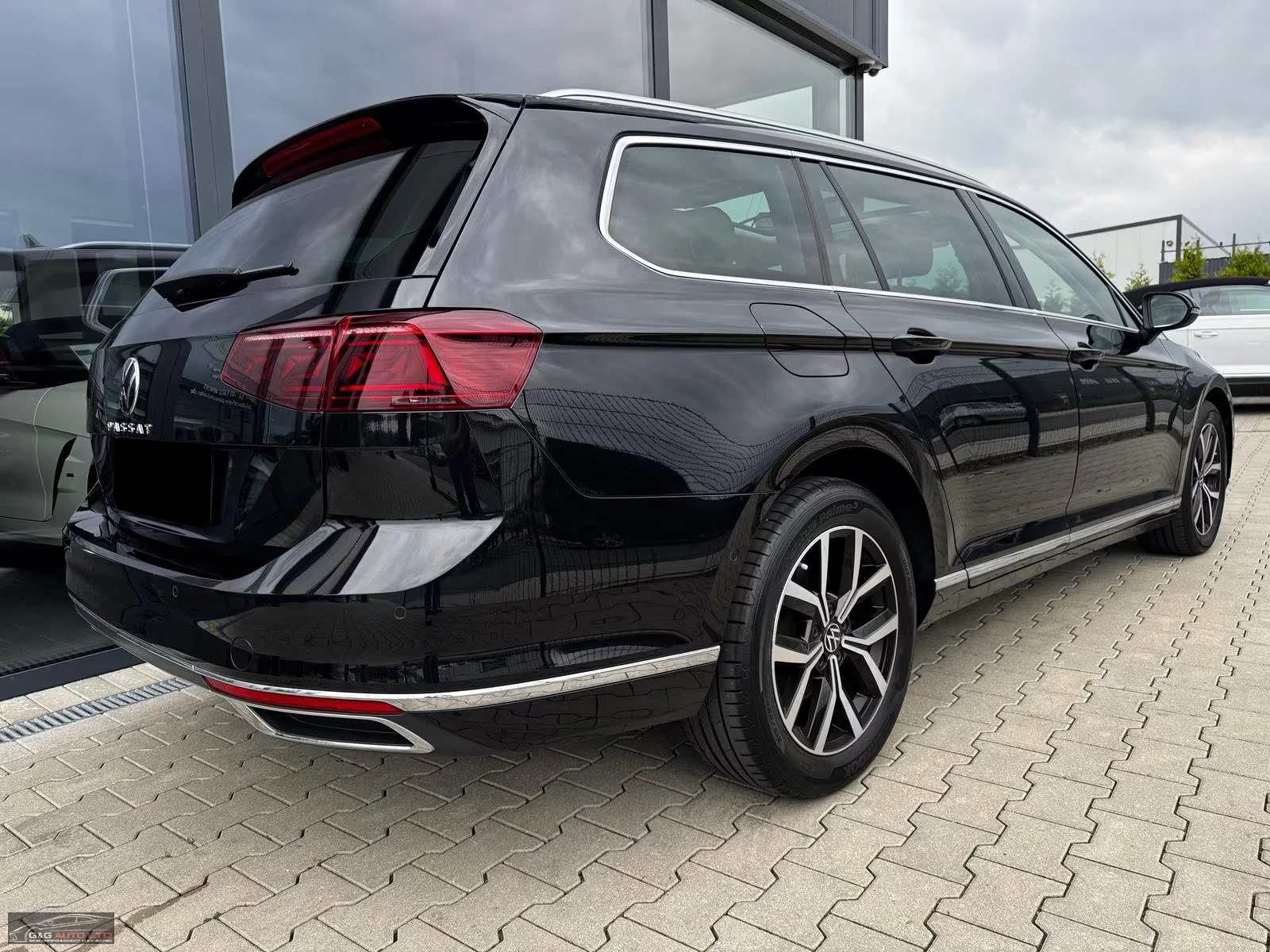VW Passat 2.0TDI/VARIANT/150HP/DSG/MEMO/AHK/PANO/AMBI/549f - изображение 4