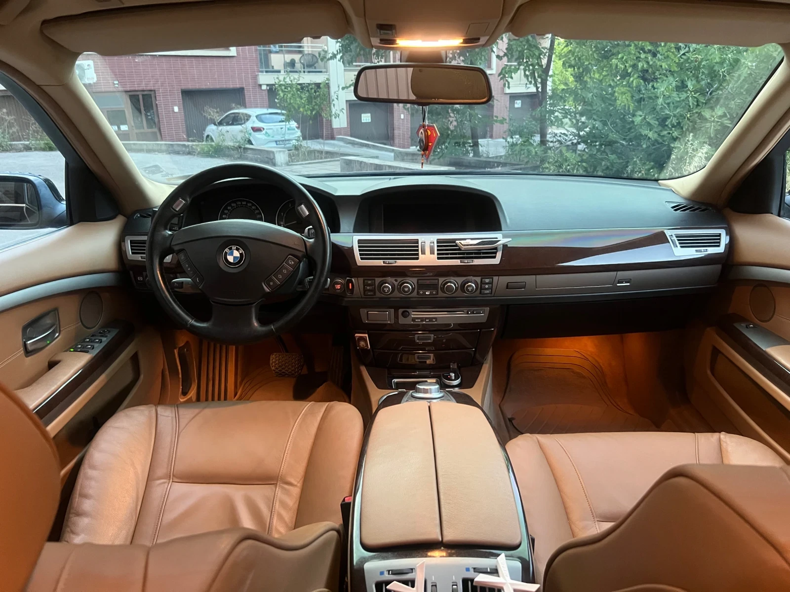 BMW 730  - изображение 6