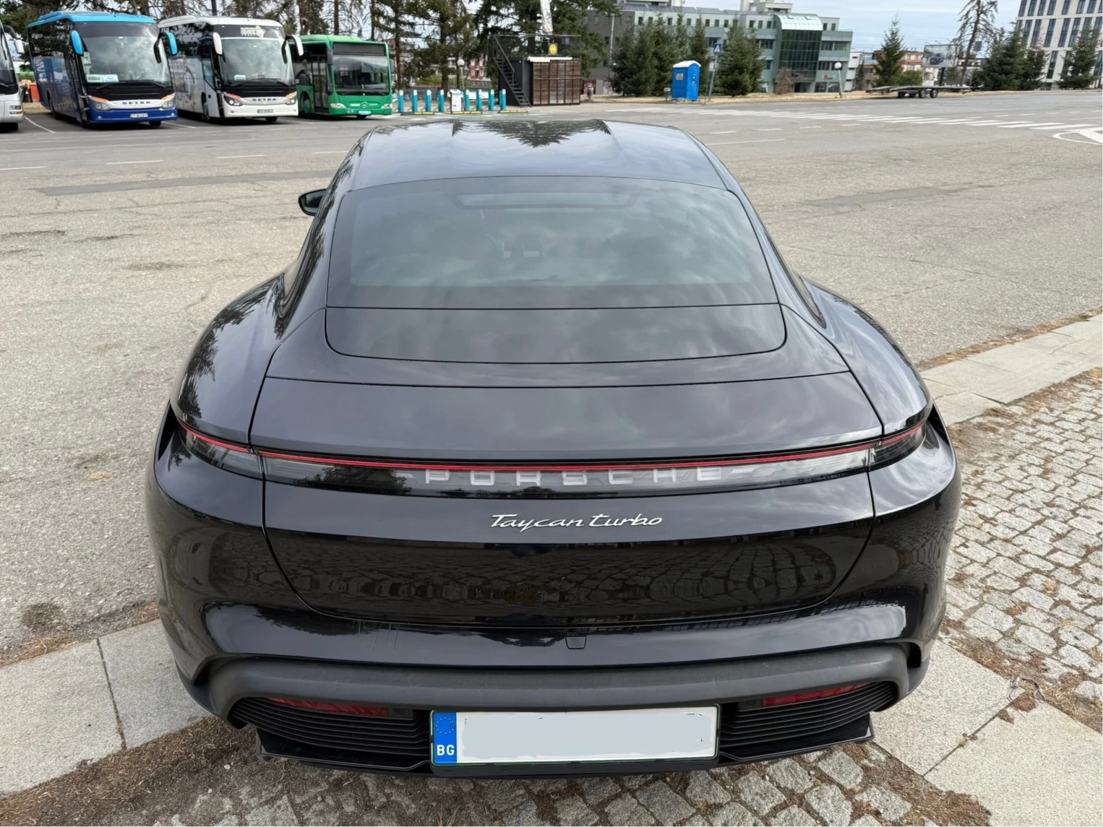 Porsche Taycan TURBO - изображение 8
