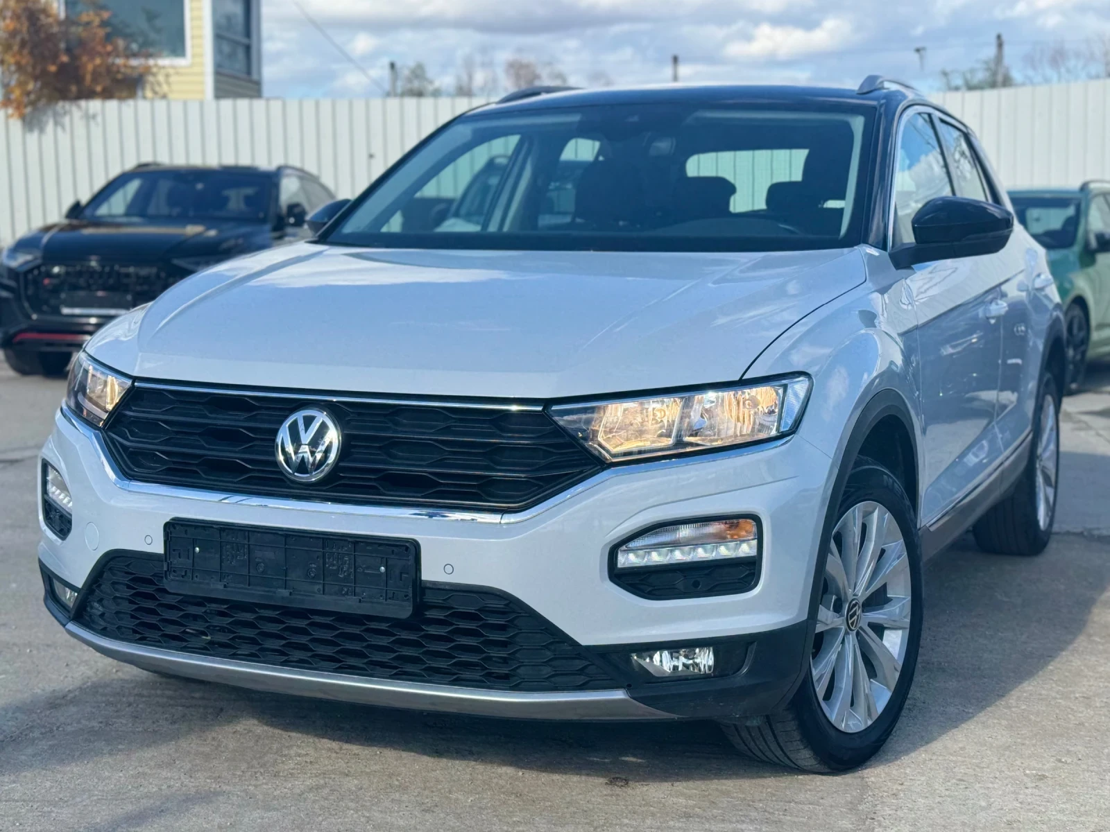 VW T-Roc Lounge 84000км DIGITAL COCKPIT | Mobile.bg — изображение 2
