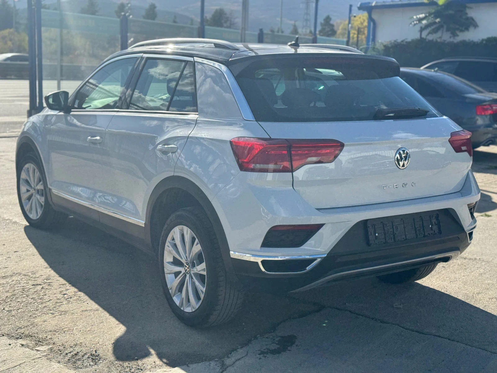 VW T-Roc Lounge 84000км DIGITAL COCKPIT | Mobile.bg — изображение 5