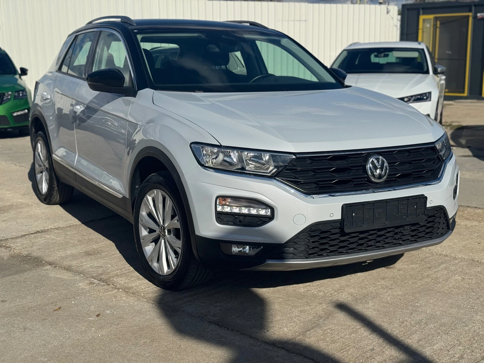 VW T-Roc Lounge 84000км DIGITAL COCKPIT | Mobile.bg — изображение 4