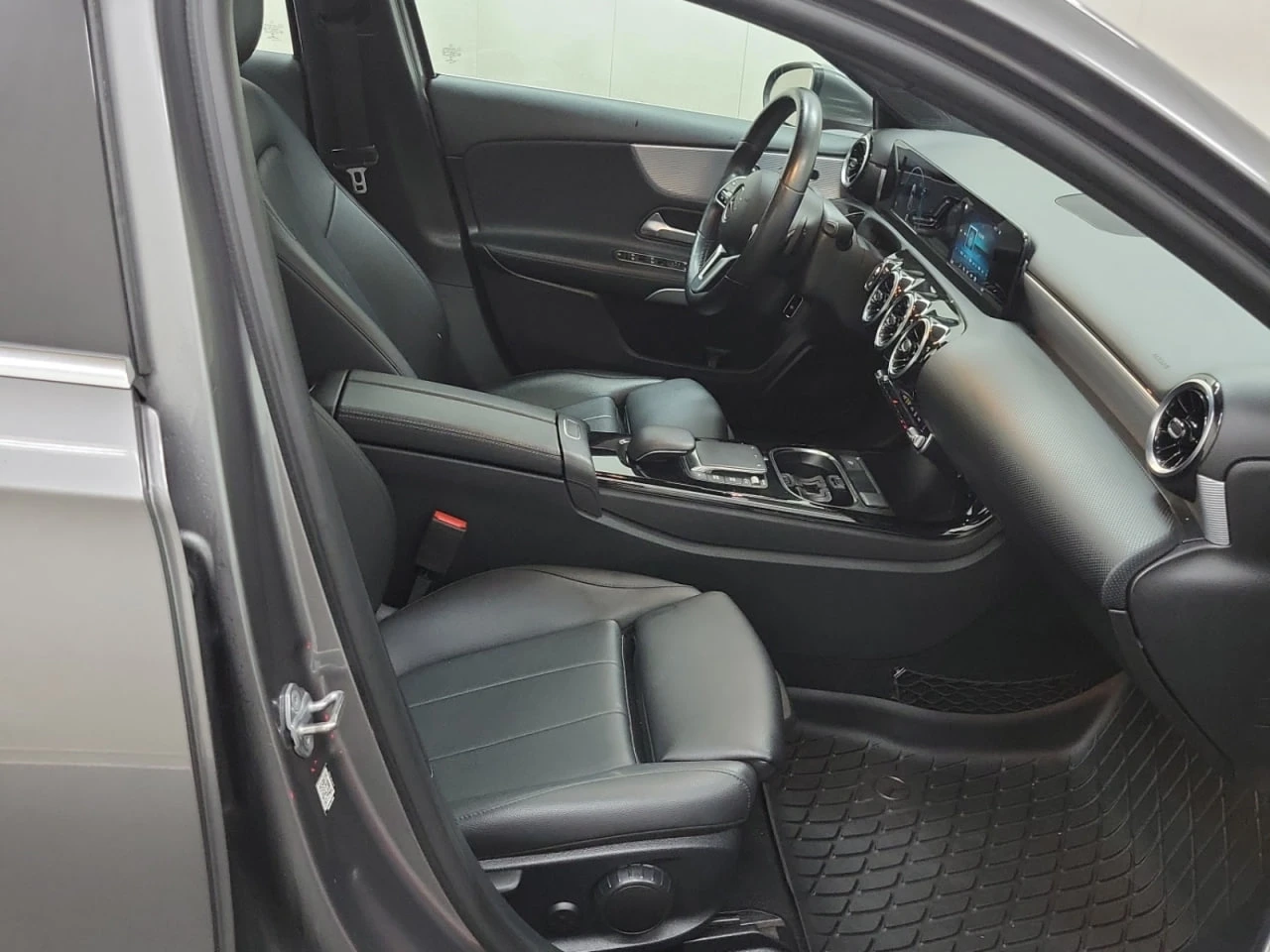 Mercedes-Benz CLA 220 *  *    *   *  | Mobile.bg   11