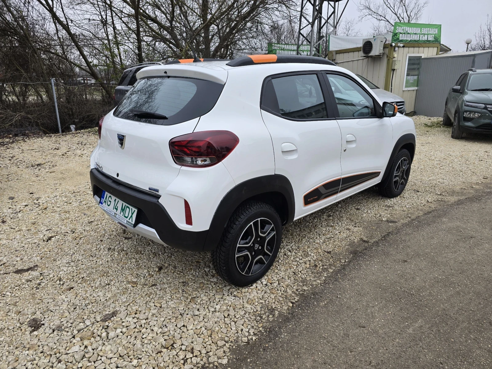 Dacia Spring EXPRESSION 45 Гаранция Лизинг - изображение 5