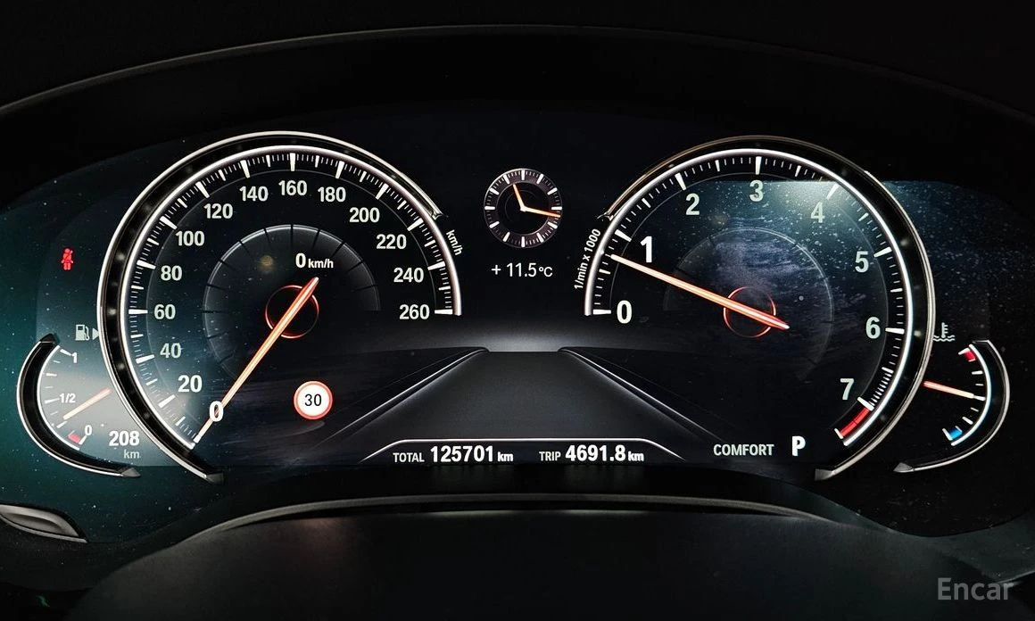 BMW 520, снимка 8 - Автомобили и джипове - 54081694