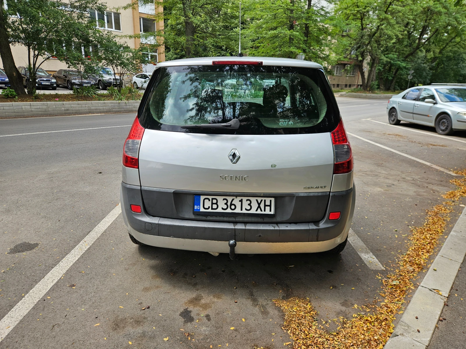 Renault Megane Scenic, снимка 4 - Автомобили и джипове - 54089418