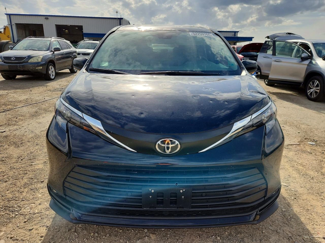 Toyota Sienna 2.5l Xle 7-Passenger, снимка 5 - Автомобили и джипове - 54501207